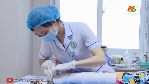 Ph&ograve;ng tr&aacute;nh tai nạn ng&atilde; cầu thang ở trẻ em