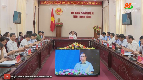 Thủ tướng Ch&iacute;nh phủ đối thoại với c&ocirc;ng nh&acirc;n Việt Nam