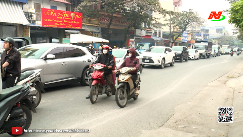 Cần c&oacute; giải ph&aacute;p chống &ugrave;n tắc giao th&ocirc;ng tr&ecirc;n đường Giải Ph&oacute;ng