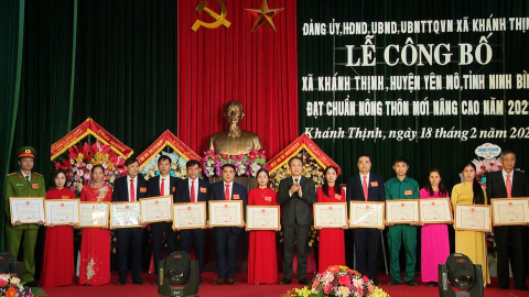 Kh&aacute;nh Thịnh đ&oacute;n bằng c&ocirc;ng nhận x&atilde; đạt chuẩn n&ocirc;ng th&ocirc;n mới n&acirc;ng cao