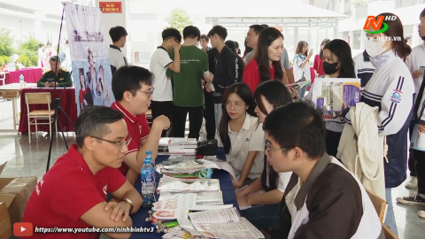 Tư vấn hướng nghiệp, tuyển sinh đại học năm 2024