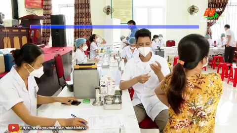Bộ y tế đồng &yacute; triển khai ti&ecirc;m Vaccine cho trẻ 12 đến 17 tuổi