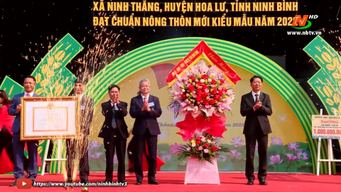 X&atilde; Ninh Thắng đ&oacute;n nhận Bằng đạt chuẩn n&ocirc;ng th&ocirc;n mới kiểu mẫu