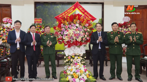 Đồng ch&iacute; Mai Văn Tuất thăm, ch&uacute;c mừng Ng&agrave;y Thầy thuốc Việt Nam 27/2