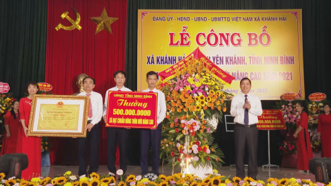  Kh&aacute;nh Hải đ&oacute;n bằng c&ocirc;ng nhận x&atilde; đạt chuẩn n&ocirc;ng th&ocirc;n mới n&acirc;ng cao năm 2021