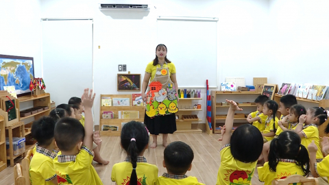 C&acirc;u chuyện "G&agrave; tơ đi học"