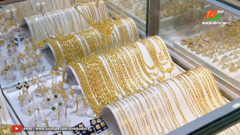 Cảnh b&aacute;o tội phạm cướp tiệm v&agrave;ng