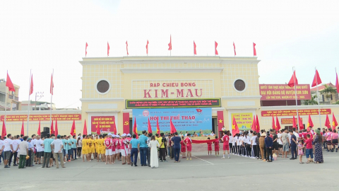 Huy&ecirc;̣n Kim Sơn t&ocirc;̉ chức H&ocirc;̣i thi th&ecirc;̉ thao chào mừng các ngày l&ecirc;̃ lớn