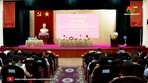 Thường trực Tỉnh ủy đối thoại với c&aacute;n bộ, hội vi&ecirc;n phụ nữ