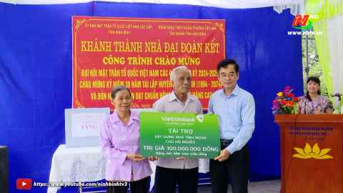 Kh&aacute;nh th&agrave;nh v&agrave; b&agrave;n giao nh&agrave; Đại đo&agrave;n kết cho hộ ngh&egrave;o tại huyện Y&ecirc;n Kh&aacute;nh