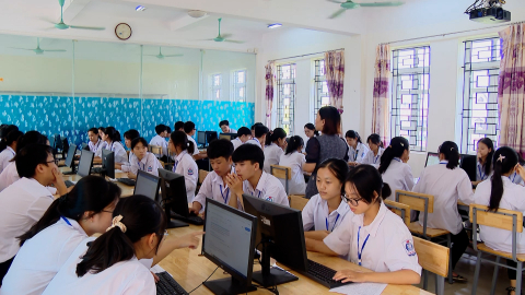Trường THPT Kim Sơn A - gần 200 học sinh được Qũy KHKT Đinh Bộ Lĩnh khen thưởng