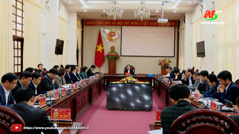 Hội nghị thảo luận, bỏ phiếu đề nghị x&eacute;t c&ocirc;ng nhận huyện Kim Sơn đạt chuẩn N&ocirc;ng th&ocirc;n mới.