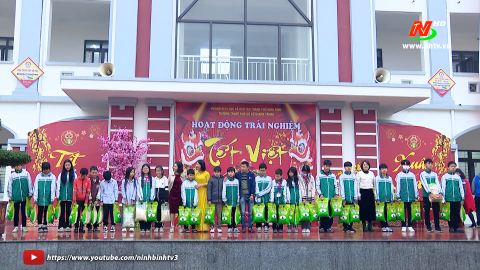 Quan t&acirc;m chăm lo Tết cho trẻ em