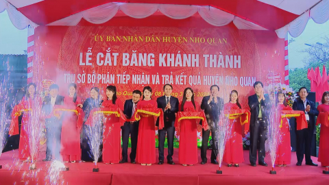 Kh&aacute;nh th&agrave;nh trụ sở bộ phận tiếp nhận v&agrave; trả kết quả huyện Nho Quan