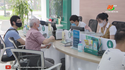 Ng&acirc;n h&agrave;ng v&agrave; nh&agrave; mạng sẽ thu ph&iacute; SMS banking trọn g&oacute;i