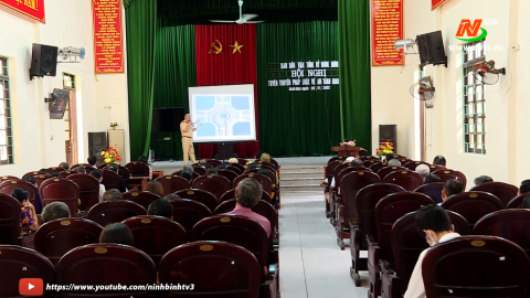 Tuy&ecirc;n truyền ph&aacute;p luật về an to&agrave;n giao th&ocirc;ng