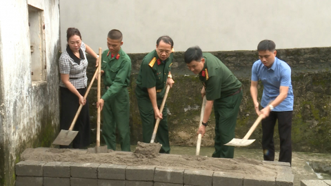 Khởi c&ocirc;ng x&acirc;y dựng nh&agrave; t&igrave;nh nghĩa tặng gia đ&igrave;nh chiến sỹ nhập ngũ năm 2023 c&oacute; ho&agrave;n cảnh kh&oacute; khăn