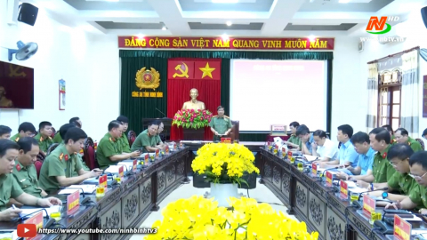 Hội nghị lấy phiếu t&iacute;n nhiệm đối với l&atilde;nh đạo C&ocirc;ng an tỉnh
