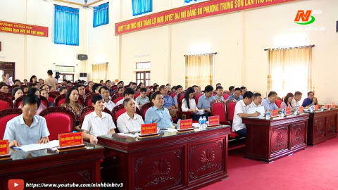 Đại biểu HĐND tỉnh tiếp x&uacute;c cử tri tại th&agrave;nh phố Tam Điệp
