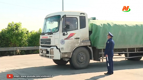 Bộ GTVT đề nghị xử nghi&ecirc;m xe qu&aacute; tải