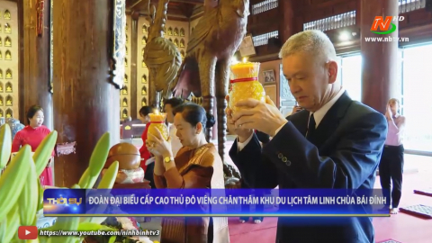 Đo&agrave;n đại biểu cấp cao Thủ đ&ocirc; Vi&ecirc;ng Chăn thăm khu du lịch t&acirc;m linh ch&ugrave;a B&aacute;i Đ&iacute;nh