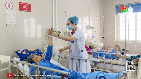 B&aacute;o động gia tăng đột quỵ trong m&ugrave;a nắng n&oacute;ng