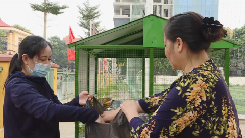 Phụ nữ th&agrave;nh phố Ninh B&igrave;nh t&iacute;ch cực học tập v&agrave; l&agrave;m theo B&aacute;c