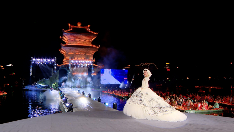 Fashion show "Tinh hoa Cố đ&ocirc;" quảng b&aacute; văn h&oacute;a, du lịch Ninh B&igrave;nh