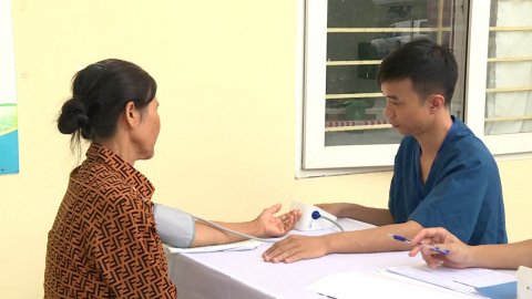 Chương tr&igrave;nh kh&aacute;m bệnh theo đề &aacute;n 818