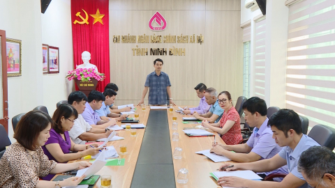 Gi&aacute;m s&aacute;t thực hiện ch&iacute;nh s&aacute;ch hỗ trợ người lao động v&agrave; người sử dụng lao động 