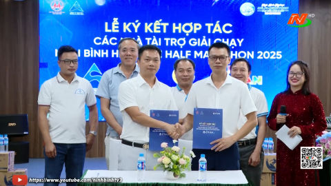 K&yacute; kết hợp t&aacute;c c&aacute;c nh&agrave; t&agrave;i trợ giải chạy Ninh B&igrave;nh Heritage Half Marathon 2025