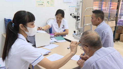 Đo&agrave;n vi&ecirc;n c&ocirc;ng đo&agrave;n cơ sở bệnh viện n&acirc;ng cao chất lượng kh&aacute;m chữa bệnh