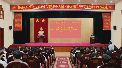 Tăng cường đ&agrave;o tạo, bồi dưỡng c&aacute;n bộ đ&aacute;p ứng y&ecirc;u cầu nhiệm vụ
