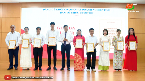 Trao giải Cuộc thi trực tuyến t&igrave;m hiểu t&aacute;c phẩm của Tổng B&iacute; thư Nguyễn Ph&uacute; Trọng