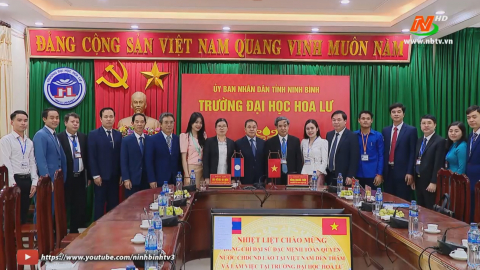 Đại sứ đặc mệnh to&agrave;n quyền nước CHDCND L&agrave;o l&agrave;m việc tại Trường Đại học Hoa Lư 