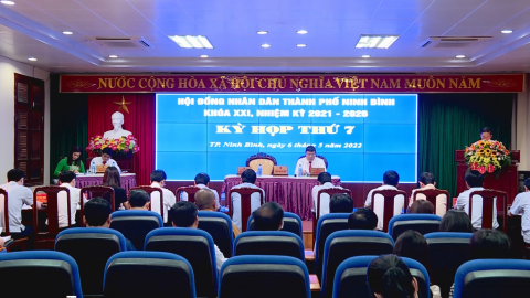 Kỳ họp thứ 7 HĐND thành ph&ocirc;́ Ninh Bình khóa XXI, nhi&ecirc;̣m kỳ 2021-2026