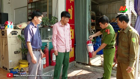 C&ocirc;ng an Y&ecirc;n Kh&aacute;nh diễn tập phương &aacute;n chữa ch&aacute;y nhiều lực lượng