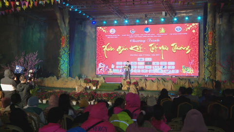 Chương tr&igrave;nh " Xu&acirc;n gắn kết - Tết y&ecirc;u thương "