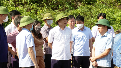 L&atilde;nh đạo UBND tỉnh kiểm tra c&aacute;c khu xử l&yacute; r&aacute;c thải sinh hoạt