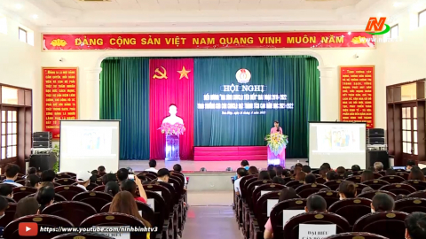 Tam Điệp biểu dương gia đ&igrave;nh c&ocirc;ng nh&acirc;n, vi&ecirc;n chức, lao động ti&ecirc;u biều