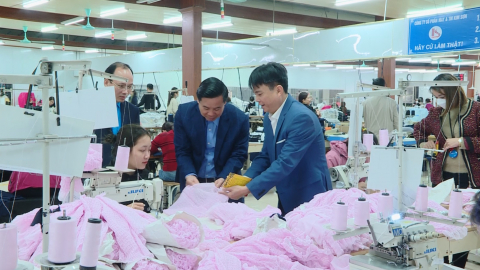 Doanh nghiệp Kim Sơn nỗ lực vượt kh&oacute; để ph&aacute;t triển