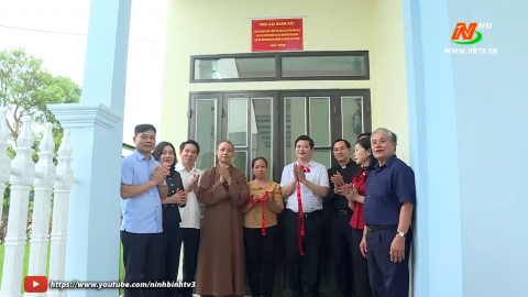 Kh&aacute;nh th&agrave;nh nh&agrave; Đại đo&agrave;n kết tặng gia đ&igrave;nh hộ ngh&egrave;o