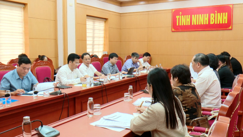 L&atilde;nh đạo UBND tỉnh l&agrave;m việc với Hiệp hội n&ocirc;ng nghiệp hữu cơ Việt Nam