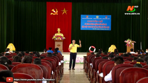 Tuy&ecirc;n truyền ph&ograve;ng chống đuối nước cho học sinh v&ugrave;ng lũ năm 2022