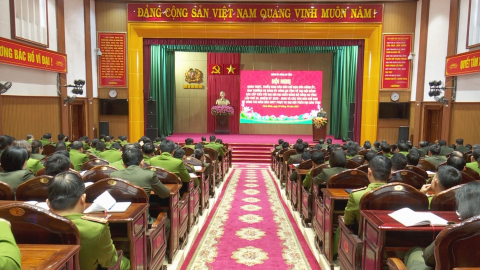 Đảng ủy C&ocirc;ng an tỉnh tổ chức hội nghị qu&aacute;n triệt, triển khai c&aacute;c văn bản về tổ chức v&agrave; bảo vệ Đại hội Đảng
