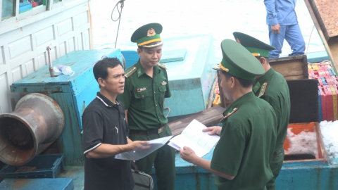Điểm tựa gi&uacute;p ngư d&acirc;n vươn khơi, b&aacute;m biển