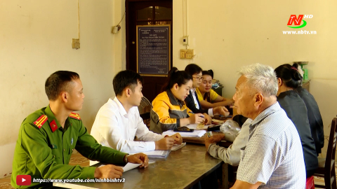 Ninh B&igrave;nh đẩy mạnh chi trả an sinh x&atilde; hội kh&ocirc;ng d&ugrave;ng tiền mặt