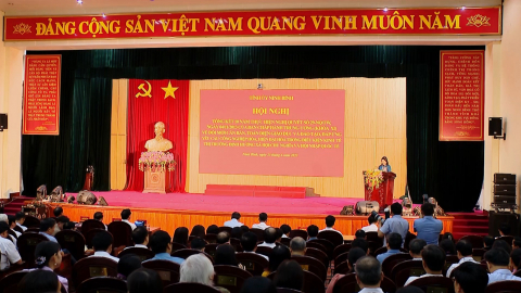 Tiếp tục đổi mới căn bản, to&agrave;n diện gi&aacute;o dục v&agrave; đ&agrave;o tạo