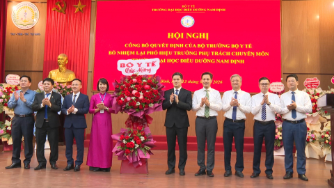 C&ocirc;ng bố quyết định bổ nhiệm lại Ph&oacute; Hiệu trưởng Trường Đại học Điều dưỡng Nam Định 