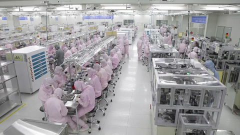 Lan tỏa phong tr&agrave;o thi đua " lao động giỏi, lao động s&aacute;ng tạo"